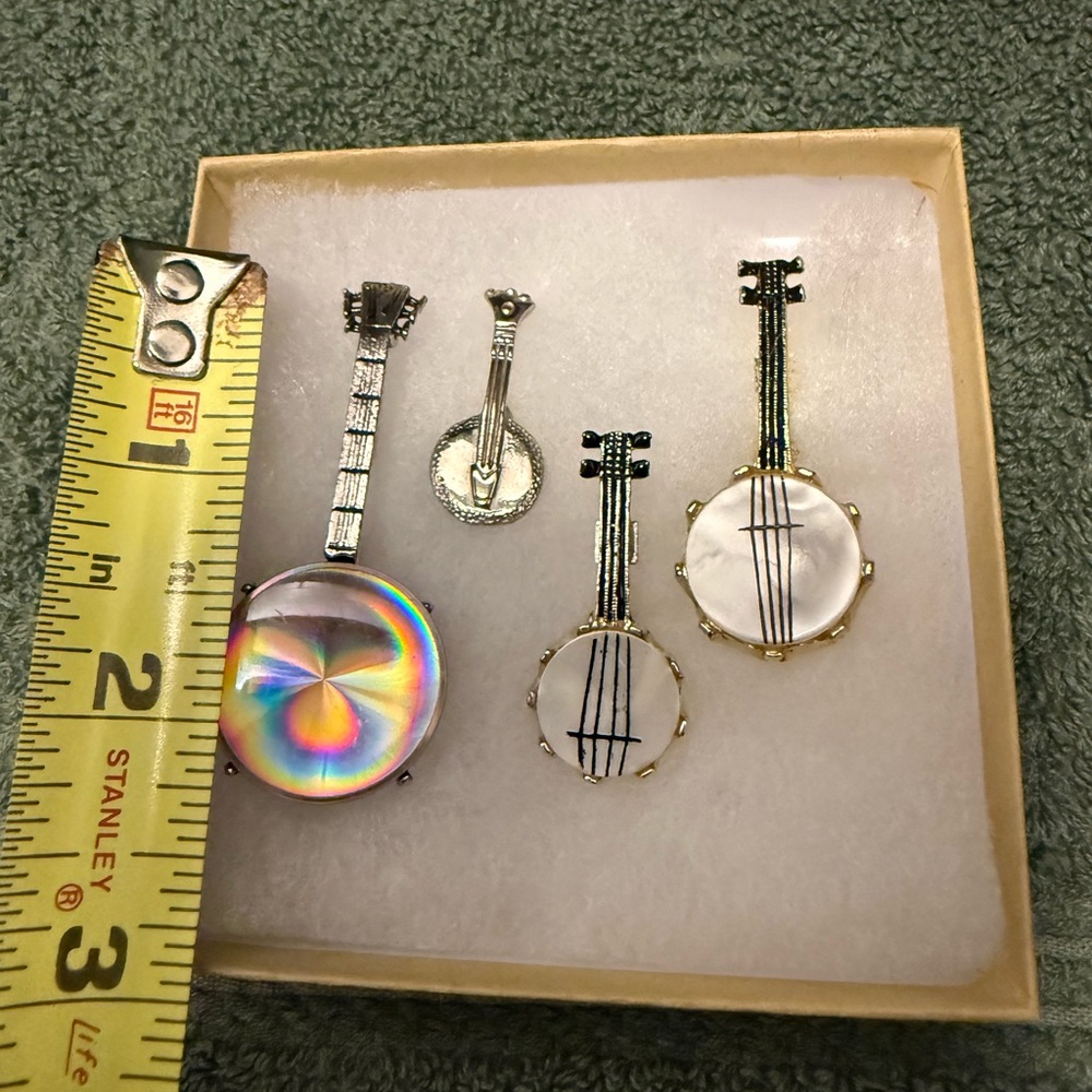 EUC Banjo Bundle of (4) Musical Brooches/Pins for Bluegrass Music Enthusiasts - Picture 2 of 5